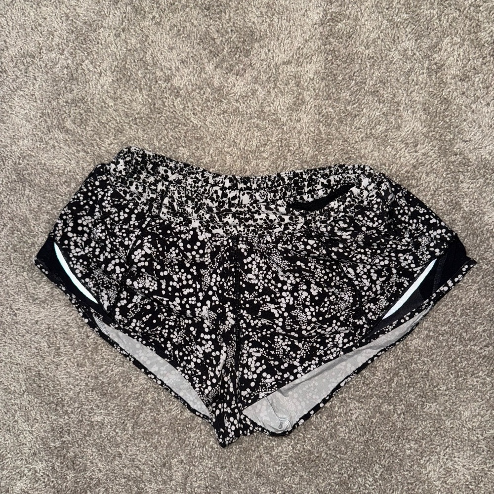 Like-new lululemon Hotty Hot Short